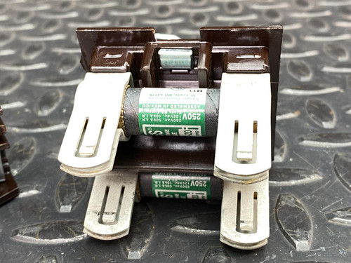 Cutler-Hammer PFS3322 Pullout Switch, 30A, 250V - Unused