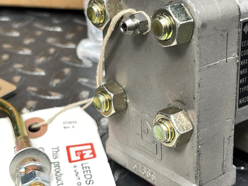 Leeds & Northrup 2610-102-12-0-01-000 Differential Pressure Transmitter