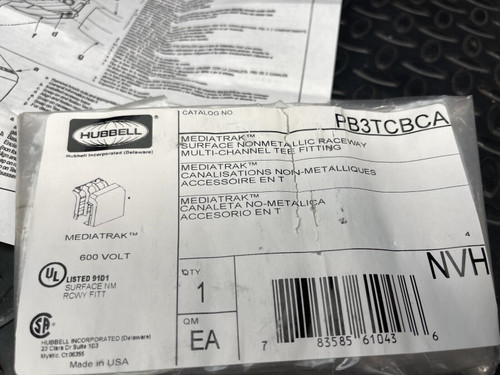 Hubbell PB3TCBCA Mediatrak Multi-Channel Tee Fitting