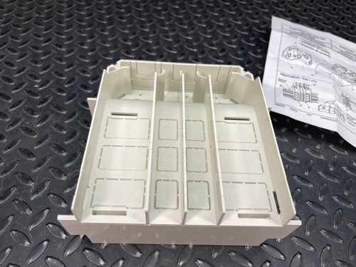 Hubbell PB3TCBCA Mediatrak Multi-Channel Tee Fitting