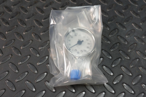 Ametek P1535 Corrosion Resistant Gauge 200 PSI 2" Face 1/4" LMM Connector NEW