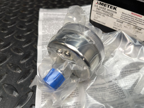 Ametek C1535 Corrosion Resistant Gauge 30-0-30 PSI 2" Face CBNPT 1/4"Connector