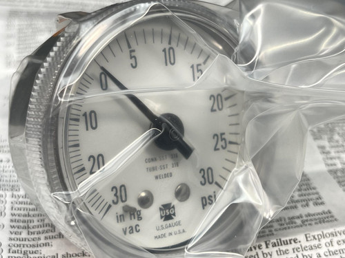 Ametek C1535 Corrosion Resistant Gauge 30-0-30 PSI 2" Face CBNPT 1/4"Connector