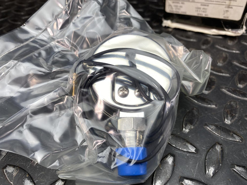 Ametek IPS-200-HA Indicating Pressure Switch Gauge 1000 PSI 2" Face 1/4" LMM