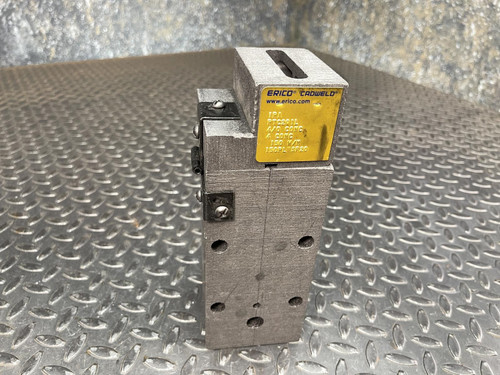 Cadweld PTC2Q1L Horizonal Thru Parallel Cable Mold