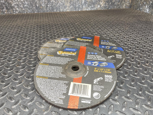 Lot of 3 Norton Gemini Long Life DC914G Grinding Wheel 9" x 1/4" x 7/8" Norton DC914G