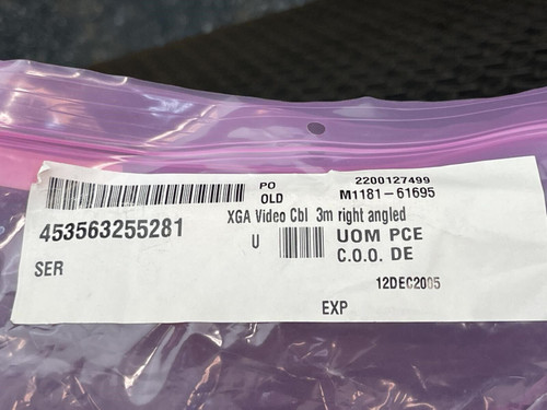 Hewlett Packard HP Agilent M1181-61695 3 Meter, Right Angle XGA Video Cable