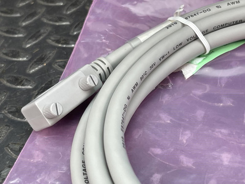 Hewlett Packard HP Agilent M1181-61695 3 Meter, Right Angle XGA Video Cable