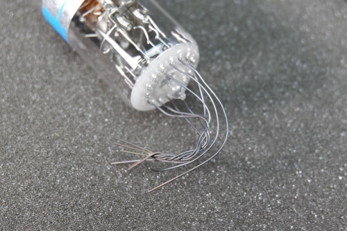 Hamamatsu R660 PMT Tube 86.6 - NIB