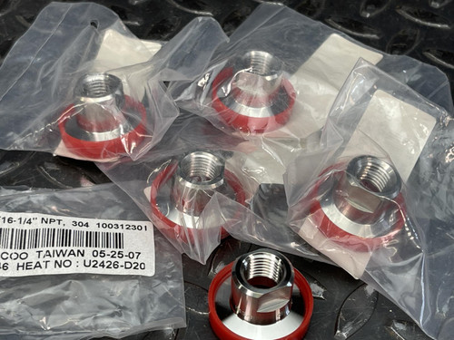 Lot of 5 - MKS 100312301 Flange Adapter, NW16 Flange to 0.25" Female NPT