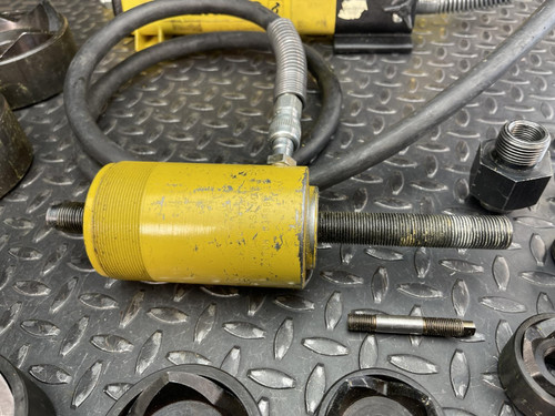 Enerpac 10 Piece Knockout Punch Set w/ P-142 Hydraulic Hand Pump
