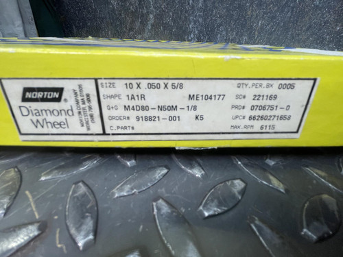 Norton 10" Diamond Cut-Off Wheel M4D80-N50M-1/8 1A1R, 10 x .050 x 5/8, 6115 RPM