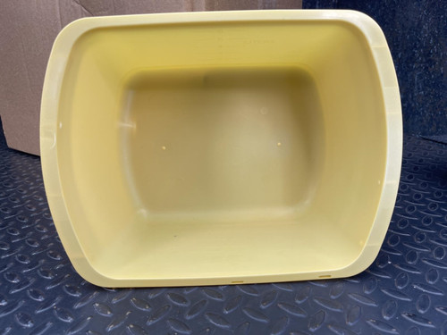 Medegen H362-05 Rectangular Wash Basin Gold, 7 Qt/6.6L Capacity, 13" x 10" 50/CS