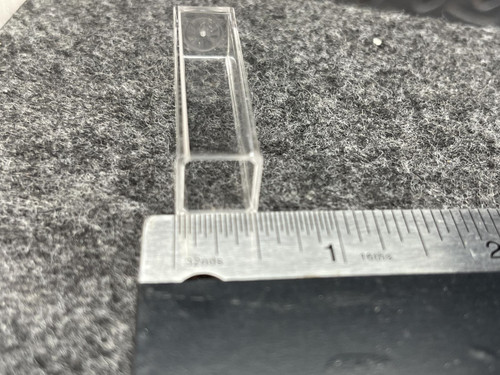 Case of 500 VWR 58017-875 Standard UV Grade Cuvette, 4.5ul, Disposable, -Unused