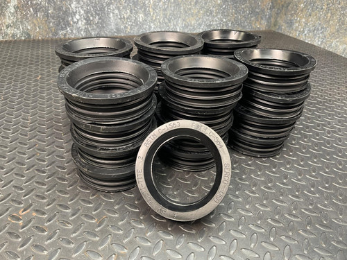 Lot of 25 Serco ASTM C-564 Multi-Tite Neoprene Rubber Pipe Gasket 4" -Unused