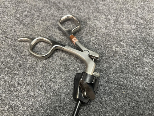 Lot of 2 Snowden-Pencer 90-5018 DeBakey Diamond-Line Clamp