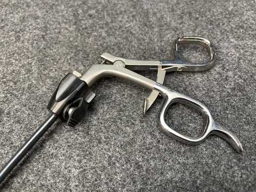 Snowden Pencer 90-3003 Rotating Double Action Atraumatic Grasper