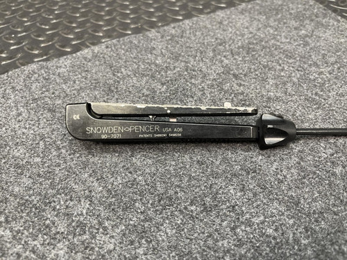 Snowden-Pencer Diamond-Jaw Flat Nose Dissector 90-7071