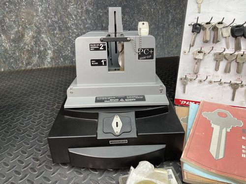 PC+ Flash Computerized Code Cutter & Key Duplicator w/ Tons of Blanks