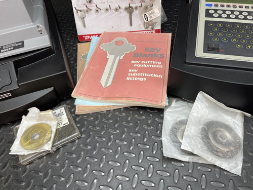 PC+ Flash Computerized Code Cutter & Key Duplicator w/ Tons of Blanks