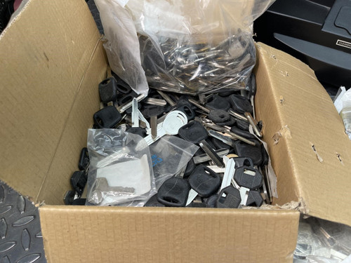 PC+ Flash Computerized Code Cutter & Key Duplicator w/ Tons of Blanks