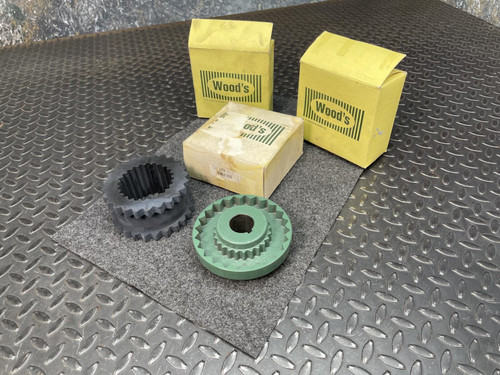 TB Woods 7JES EPDM Split and 7SX1 1/8 1 1/8" Bore Sure Flex Flange Coupling TB Woods 7JES