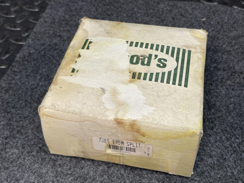 TB Woods 7JES EPDM Split and 7SX1 1/8 1 1/8" Bore Sure Flex Flange Coupling