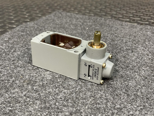 Allen-Bradley 802T-AM Series D Oil Tight Limit Switch NIB