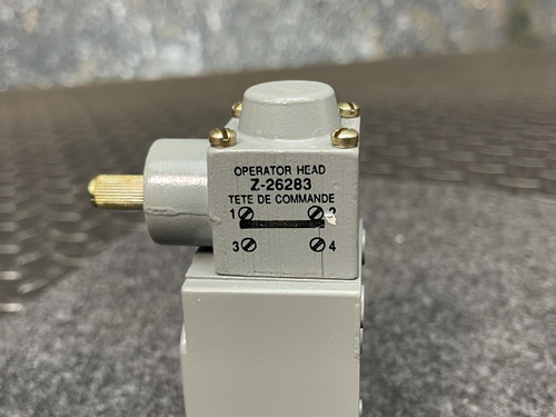 Allen-Bradley 802T-AM Series D Oil Tight Limit Switch NIB