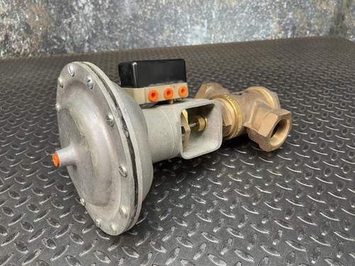 Johnson Controls V-5844-3 1 1/2" 3-Way Mixing Valve, 4R Actuator & Positioner