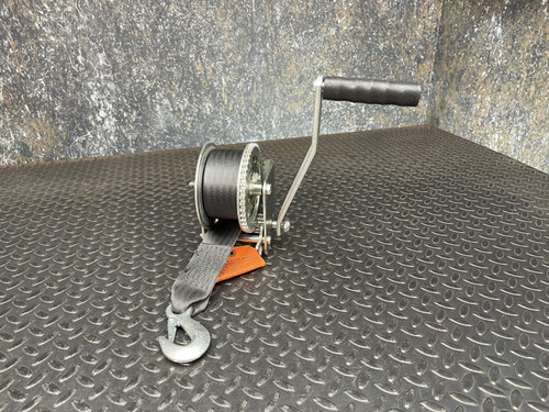 Dutton-Lainson DL1402A Medium Duty Pulling Winch w/ 20 Ft Strap, 1400 Lb, Unused