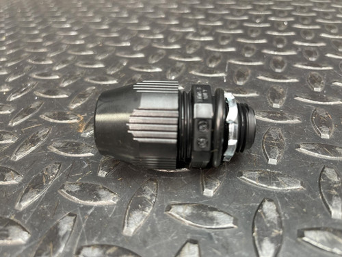 Box of 20 Thomas & Betts LT50P LiquidTight Connector 1/2" Straight Bullet Conn