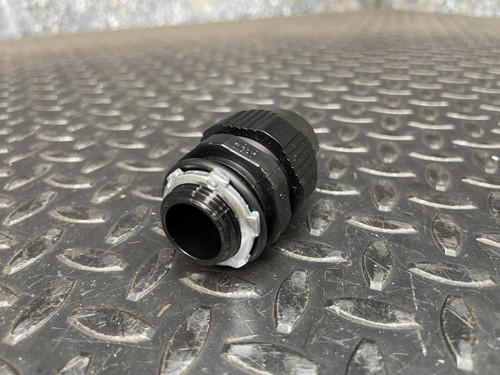 Box of 10 Thomas & Betts LT75P LiquidTight Connector 3/4" Straight Bullet Conn