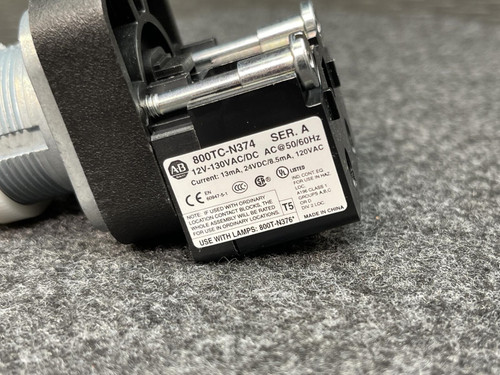 Allen Bradley 800T-QH2W Pilot Light 30mm 12-130V AC/DC LED White