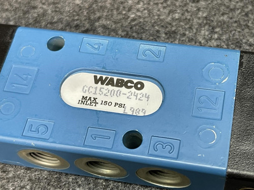 Wabco GC15200-2424 MiniMaster Directional Valve