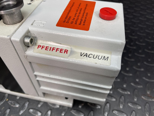 Pfeiffer Duo 2.5A Vacuum Pump PKD41 018A - For Parts