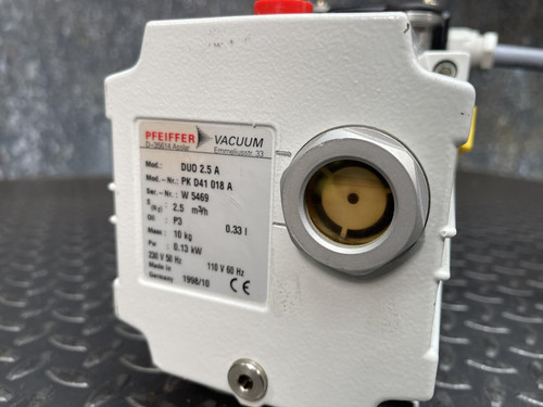 Pfeiffer Duo 2.5A Vacuum Pump PKD41 018A - For Parts