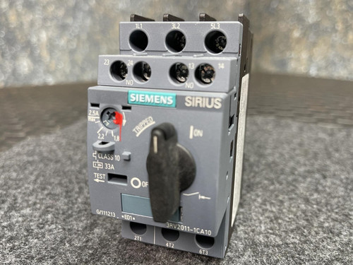 Close-up frontal view of the Siemens Sirius 3RV2011-1CA10 Motor Starter Protector from Obtainium Science and Surplus, showing the control dial, labels, and connection slots.