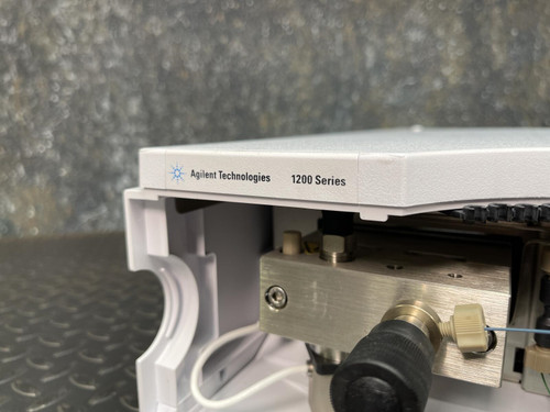 Agilent 1200 Series G1310A Isocratic Pump w/ Manual