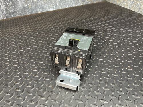 Square D FA34030 Circuit Breaker, 3 Pole, 480 V, 30 Amp Square D