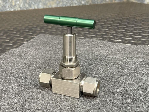 Swagelok SS-8BG Bellows Sealed Valve, SS, Gasketed, 1/2" Tube Fitting