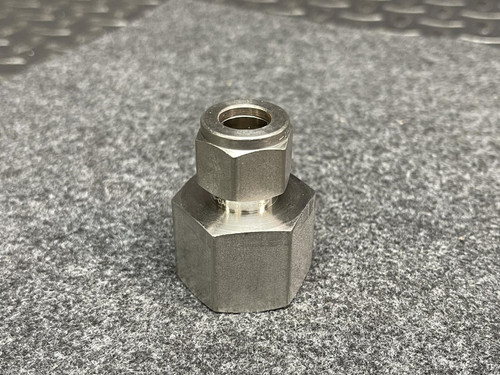 Lot of 2 Swagelok 1" Female to 1/2" Male Connector Fitting Coupling -Unused