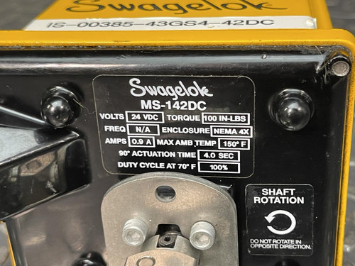 Swagelok MS-142DC Actuator w/ SS-43GS4-42DC Valve