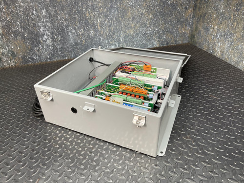 Zetron 1732 RTU w/ Enclosure Includes Mix Modules 950-9887