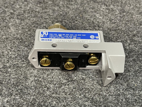 Micro Switch BZE6-2RQ Limit Switch Medium Duty Compact 15A - NIB