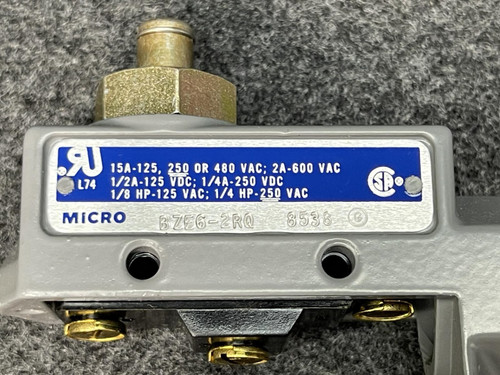 Micro Switch BZE6-2RQ Limit Switch Medium Duty Compact 15A - NIB