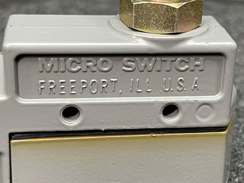 Micro Switch BZE6-2RQ Limit Switch Medium Duty Compact 15A - NIB