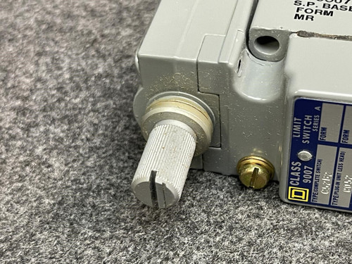 Square D C52B2 Limit Switch w/ Square D CA-1 Lever Arm -Unused