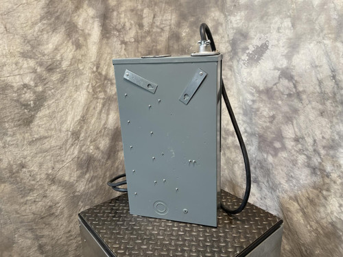 Square D SC1624M100S 100A 16 Space 24 Circuits w/ Main Breaker Meter Socket