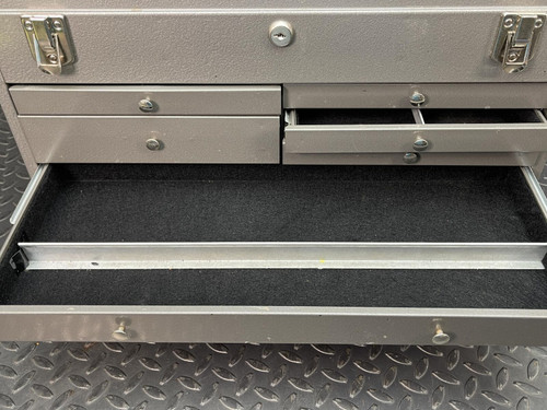 Very Nice Kennedy 7 Drawer Machinist Tool Box Series 520